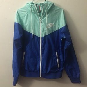 Nike windbreaker